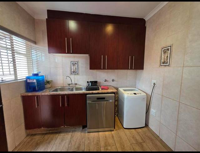 4 BEDROOM HOUSE FOR SALE IN GLEN MARAIS